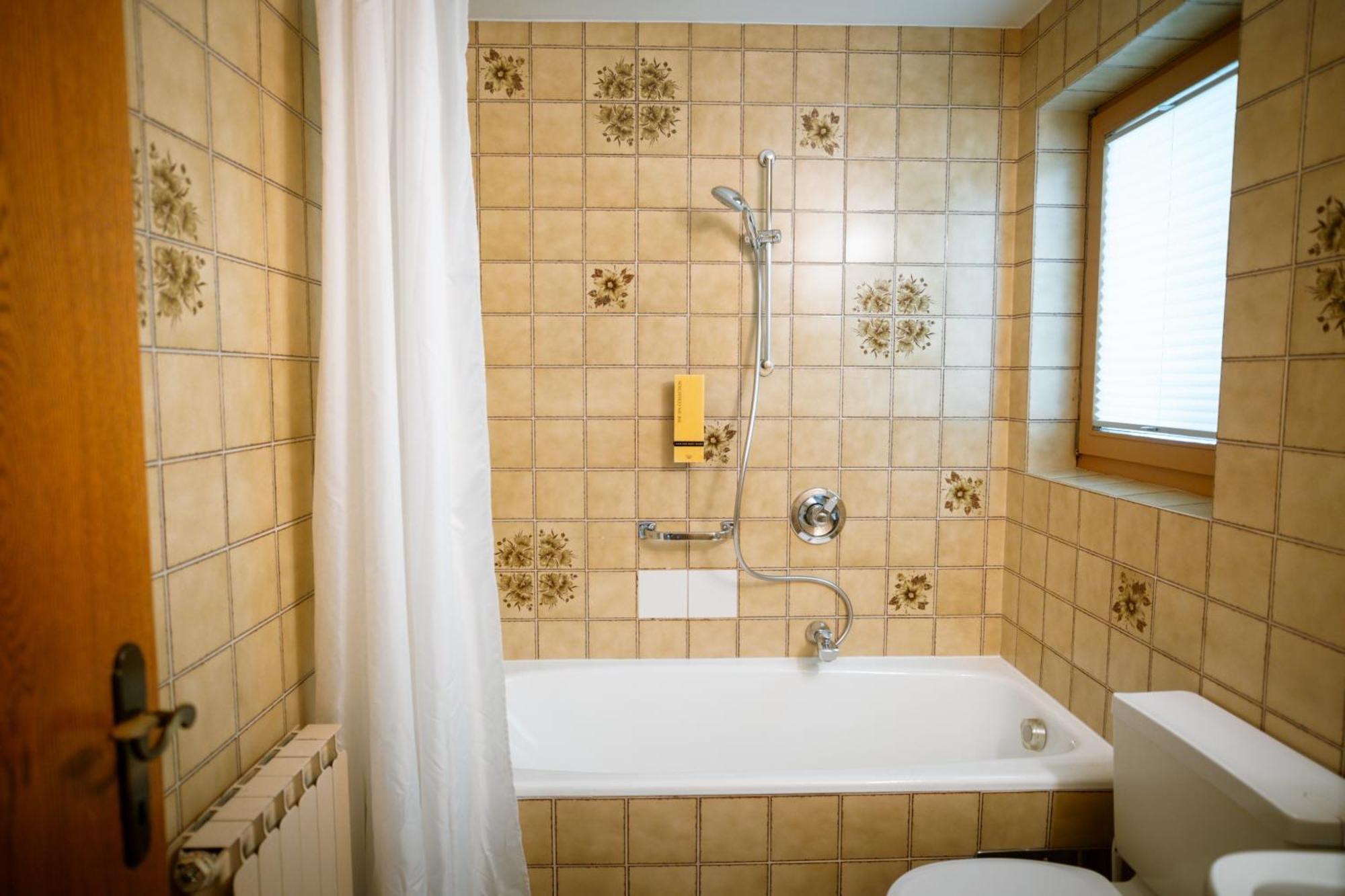Aparthotel Apart-garni Innerwiesn 2*
